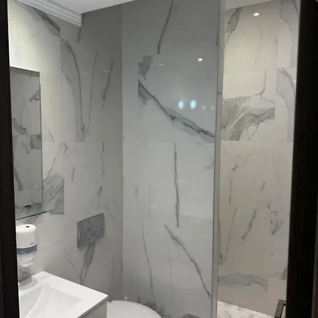 Virgo Sea View Summerland Mamaia