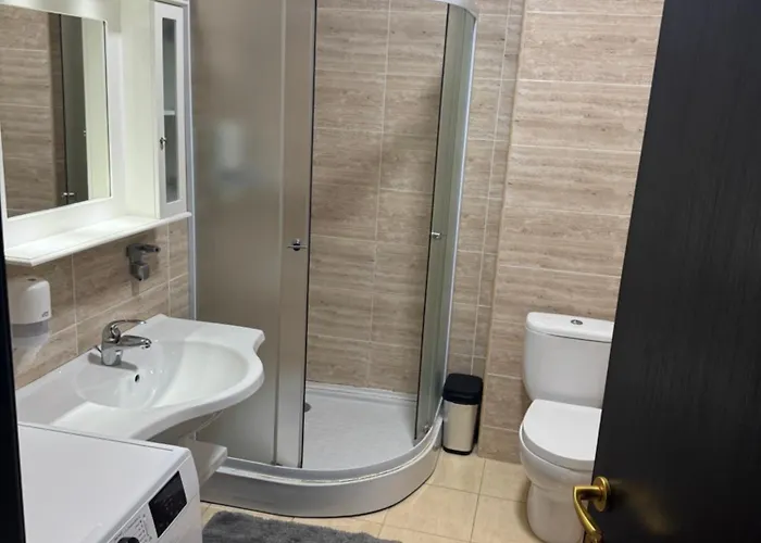 Virgo Sea View Summerland شقة