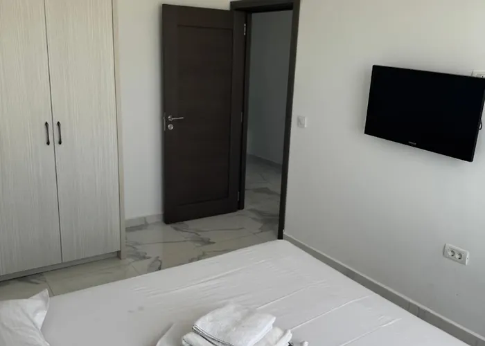 Virgo Sea View Summerland شقة